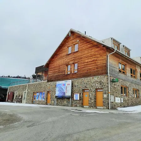 アパートホテル Bukova Hora, Primo U Sjezdovky 3*